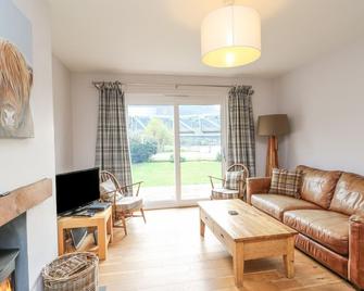 Holly Cottage - Ballachulish - Living room