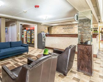 Park Inn by Radisson, Detroit Metro Airport - Romulus - Recepción