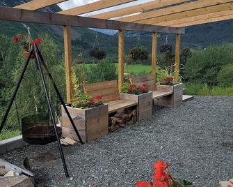 Apartment in Jostedal close to Nigardsbreen - Jostedal - Patio