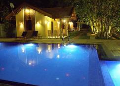 Villa Shade - Negombo - Pool