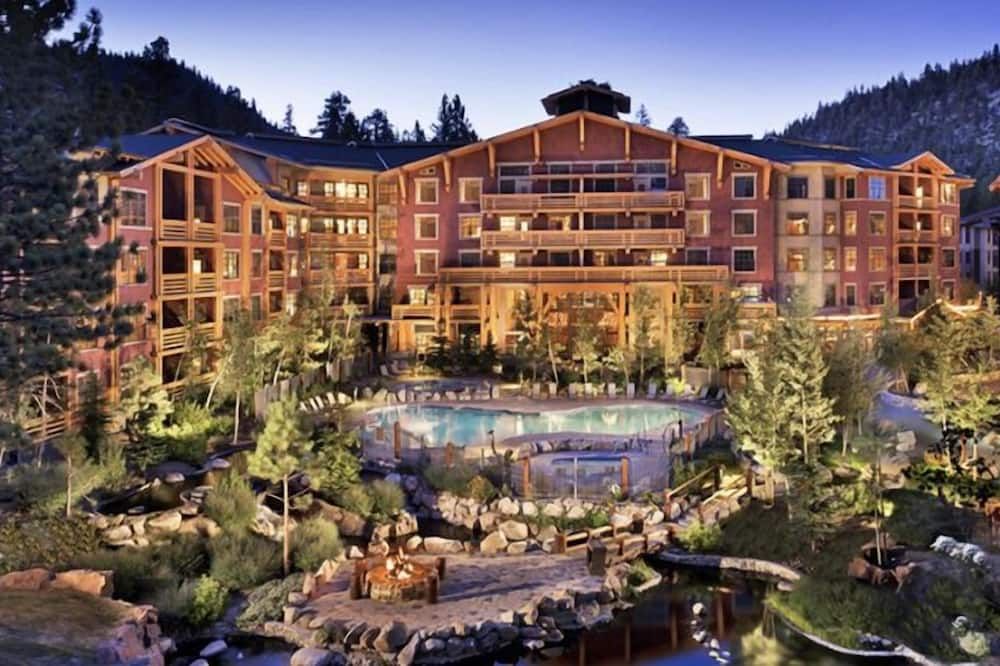 Luxury 2 Br/3 Full Baths At The Top Of The Grand Sierra Lodge!!!! - ממות' לייקס - בניין