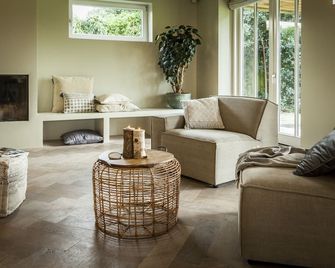 Peace and space in the countryside - Sint Agatha - Living room