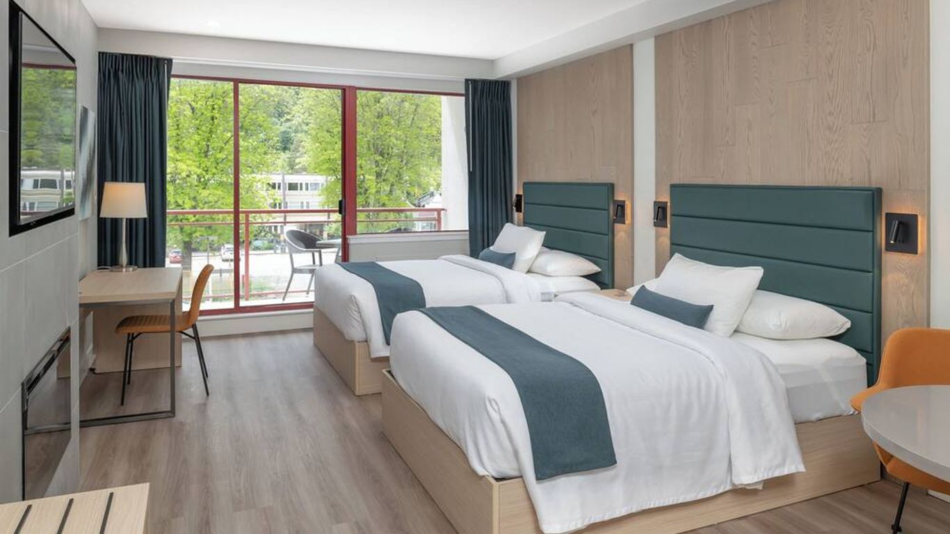 Harrison Beach Hotel