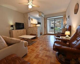 deux pièces d'exception - Port-Vendres - Living room