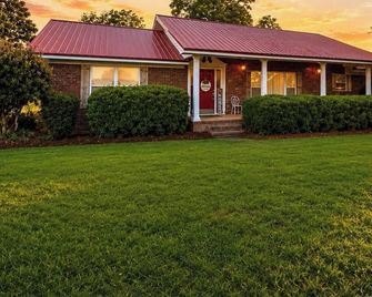 Pet-Friendly Peaceful Country Home Near Hwy 231 - Dothan