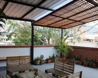 Hostal Pura Vida La 70 - Medellín - Balkon