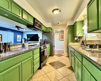 Riverview Huge Yard, Quiet Cul-de-Sac, Perfect for Families - Sacramento - Cocina