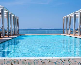 Zaton Holiday Resort - Zaton - Uima-allas