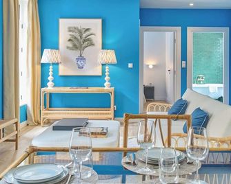 Maleyssie Les Suites - Chartres - Dining room