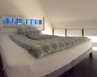 Farmhouse - Stable apartment - Friedrichshafen - Soveværelse