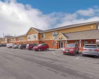 Studio 6 Extended Stay Rochester Greece Ny - Rochester - Building