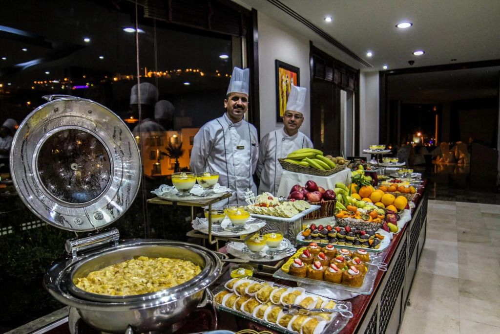 فندق بيترا مون