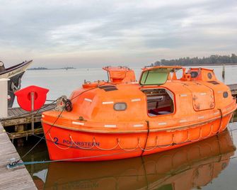 PolarStern - unique boatstay! - Monnickendam