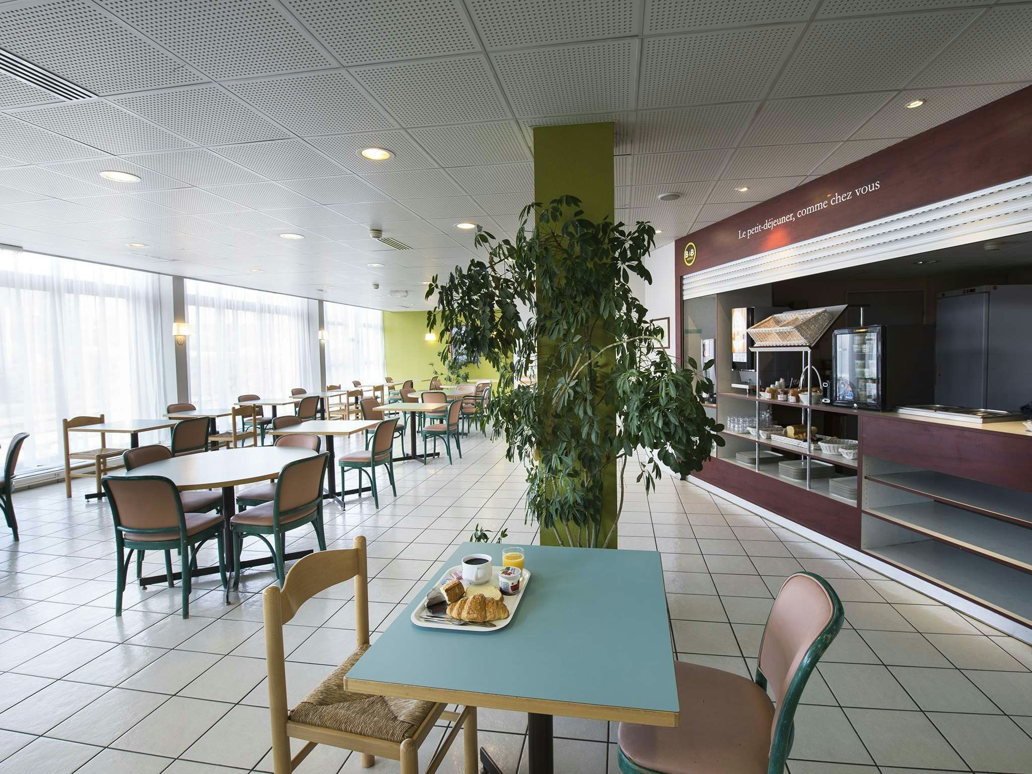 B&B HOTEL Besançon Chateaufarine - בזאנסו - מסעדה