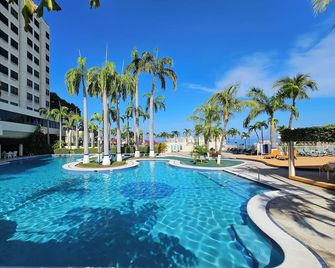 Hotel Ole Caribe - Macuto - Pileta