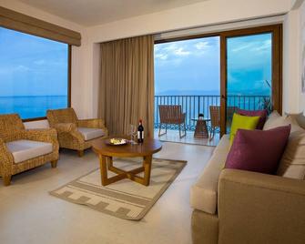 Almar Resort Luxury Lgbt Beach Front Experience - Puerto Vallarta - Vardagsrum