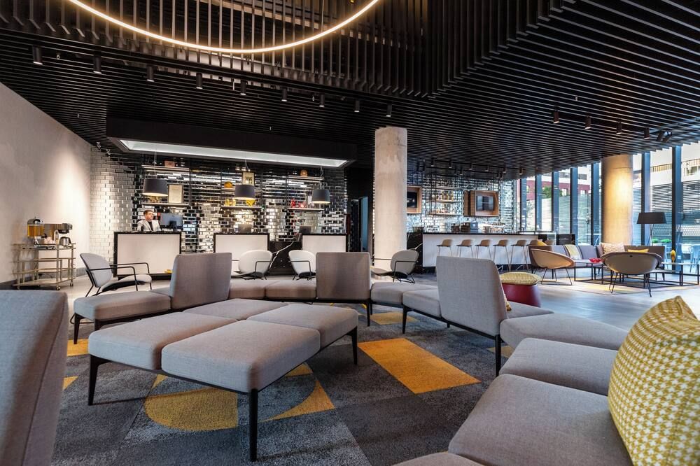 Ola Santiago Providencia, Tapestry Collection by Hilton - Santiago - Lounge
