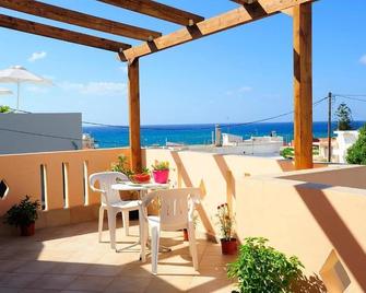 Idili Traditional House - Panormos - Balkon