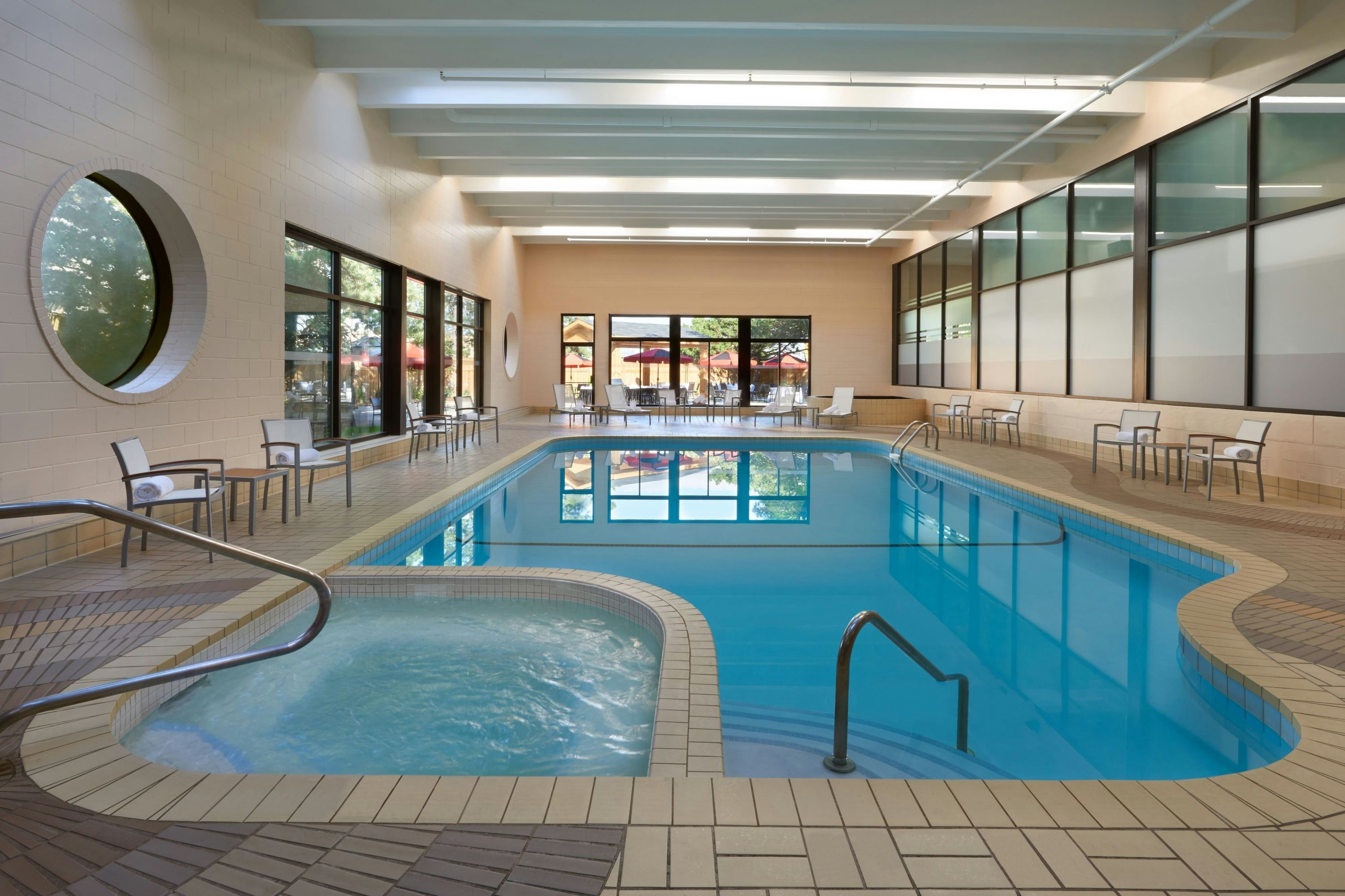 Four Points by Sheraton Toronto Airport - מיסיסאוגה - בריכה