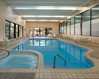 Four Points by Sheraton Toronto Airport - Mississauga - Basen