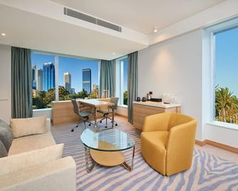 DoubleTree by Hilton Perth Waterfront - Perth - Living room