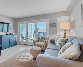 Gulf View 216 - Miramar Beach - Living room