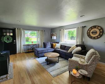 Countryside Guest Home, Near Iu, Family-Friendly - Bloomington - Sala de estar