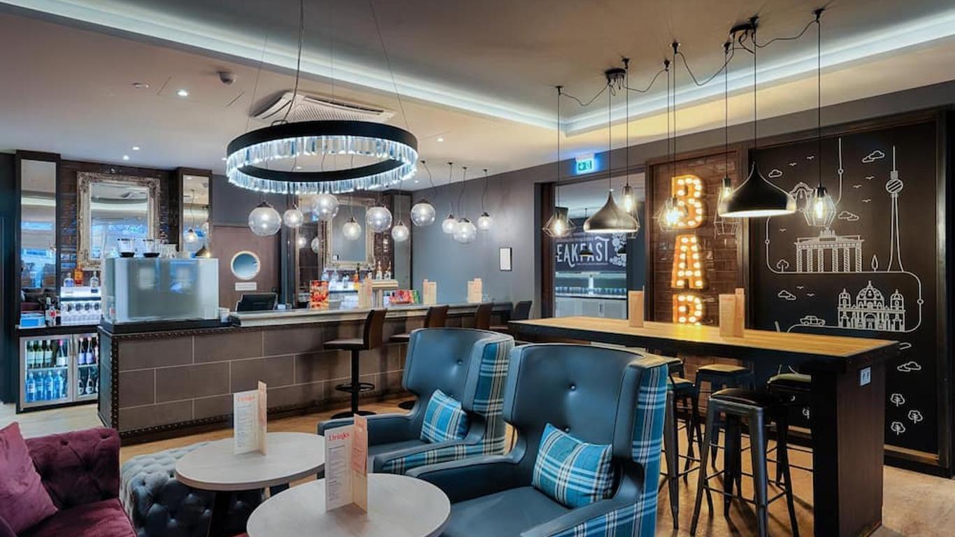 Premier Inn Köln City Centre