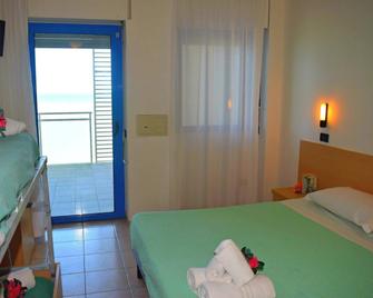 Hotel Atlantic - Senigallia - Bedroom