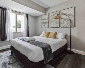 South Tampa 3BR with Backyard that Sleeps 10 - Tampa - Chambre