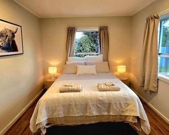 Pasture Views Cottage - Riwaka