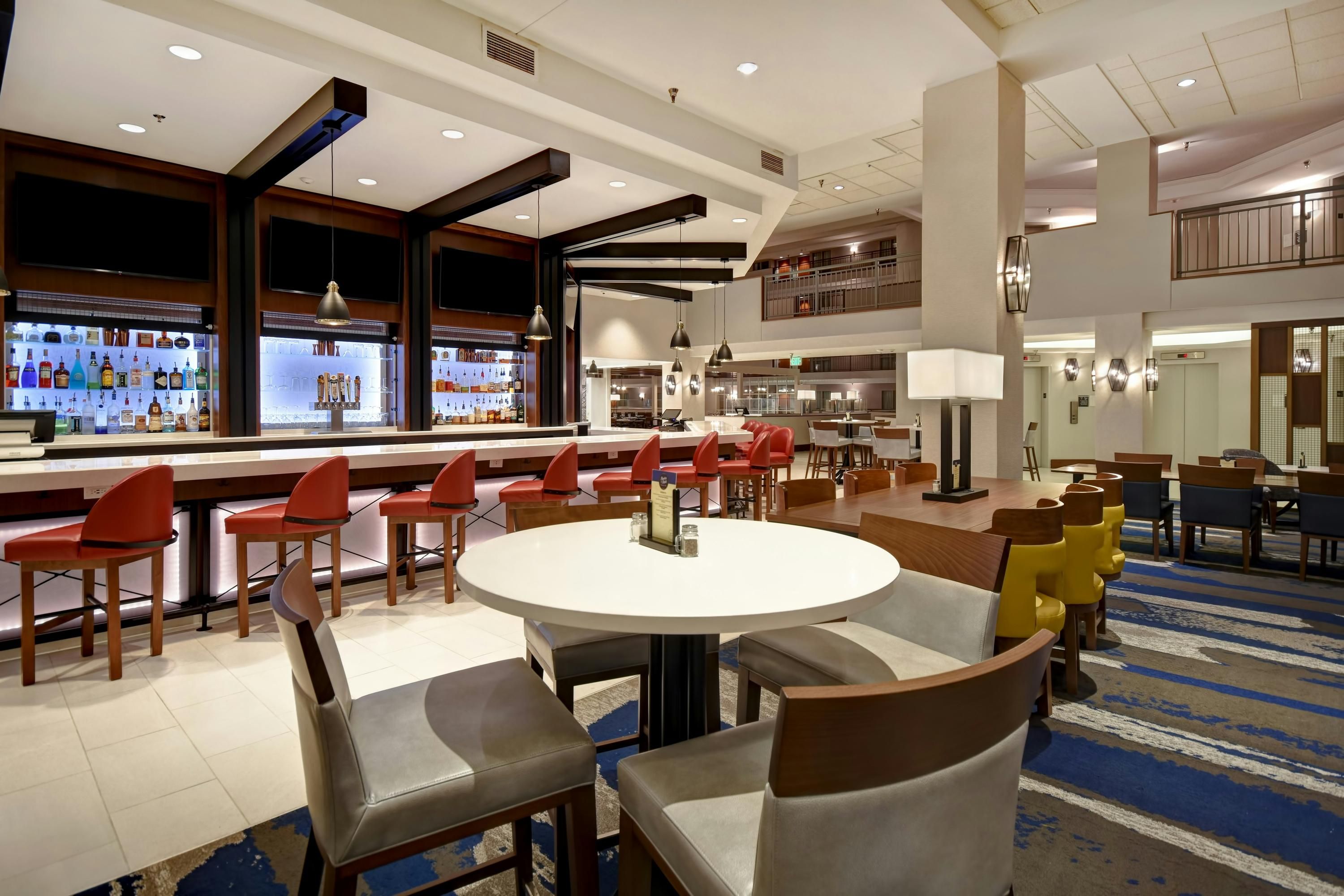 Embassy Suites by Hilton Omaha Downtown Old Market - אומהה - מסעדה