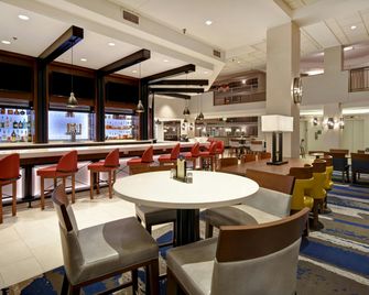 Embassy Suites by Hilton Omaha Downtown Old Market - אומהה - מסעדה