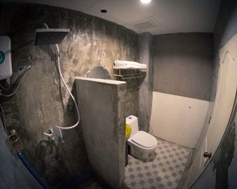 Laluna River House - Chanthaburi - Baño