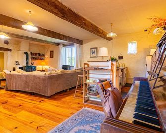 Chez Janie Hirst - Chambres d'hôtes - Sauzet