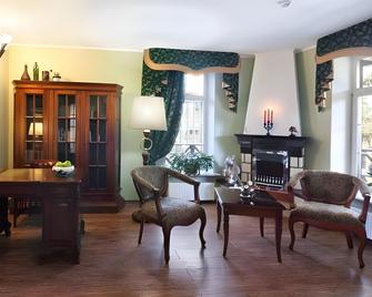 Konyushenny Dvor Guest House - Ryazan - Sala de estar