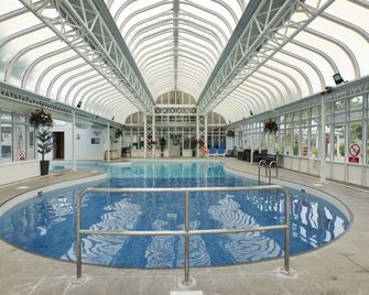 Basingstoke Hotel - Hook - Piscine