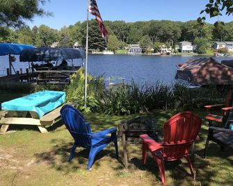 Lucy's Loft - Way Better Than A Motel! - Ludington - Patio