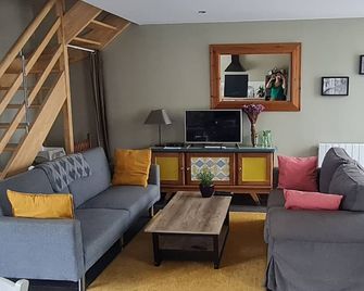 house near the sea - Barneville-Carteret - Wohnzimmer