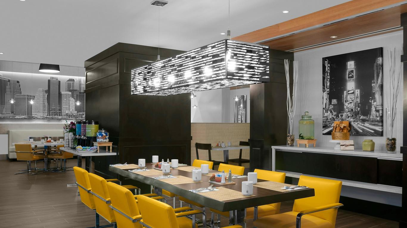 Hilton Garden Inn New York/Times Square Central