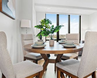 Furnished Luxury Apartment Next to Harvard Stadium - Boston - Essbereich
