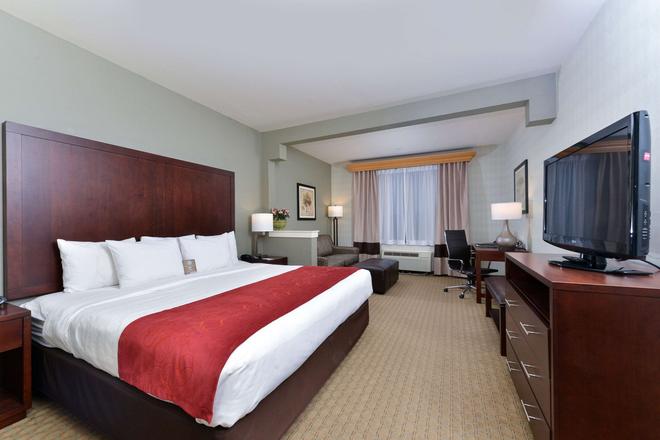 Comfort Suites Airport 105 1 5 4 Tukwila Hotel Deals