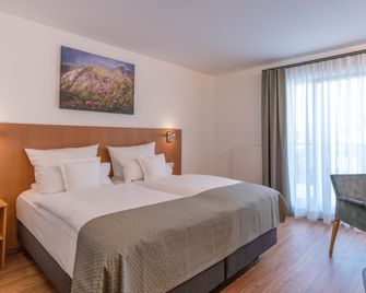 Hotel Elysee - Seligenstadt - Schlafzimmer
