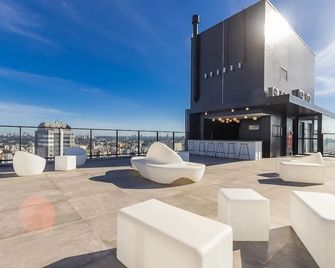 Vibe - Curitiba - Balcony