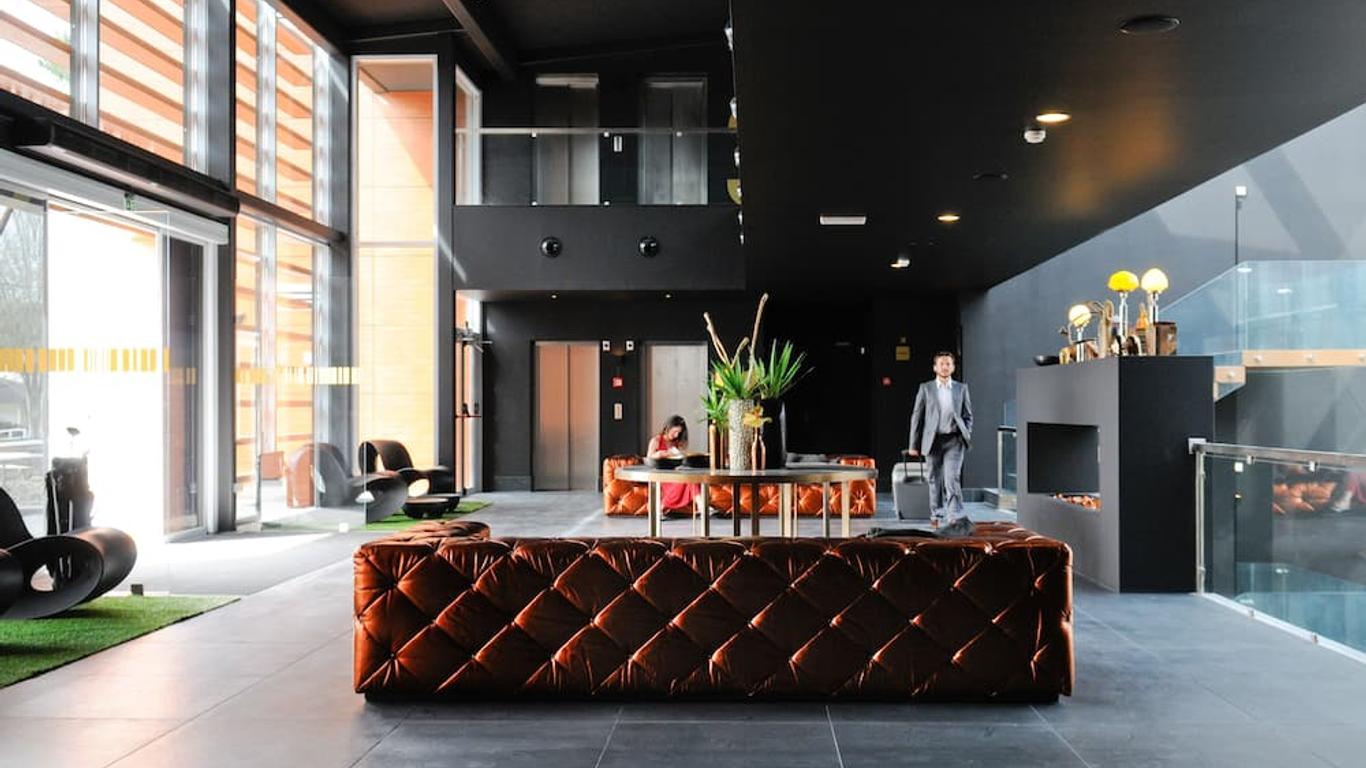 إيفيدنسيا بيلفيردي هوتل