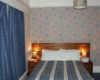 Kirkdale Hotel - Croydon - Bedroom