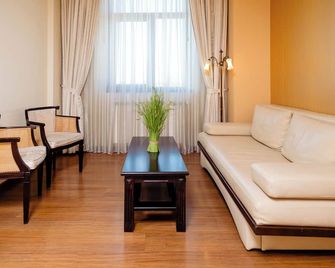 Acapulco Hotel - Ploieşti - Living room