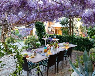 B&B Glicine - Ancône - Patio