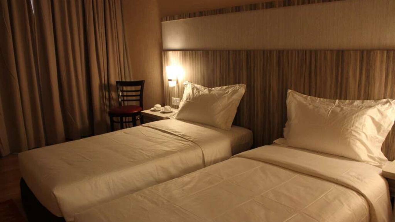 The Golden Bay Hotel Batam