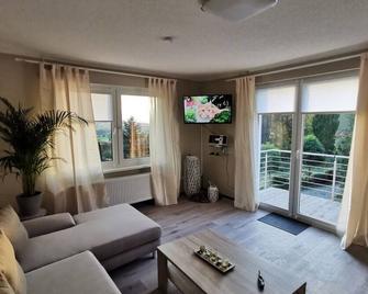 Ferienwohnung Schaumburg- Rosenthal - Rinteln - Wohnzimmer